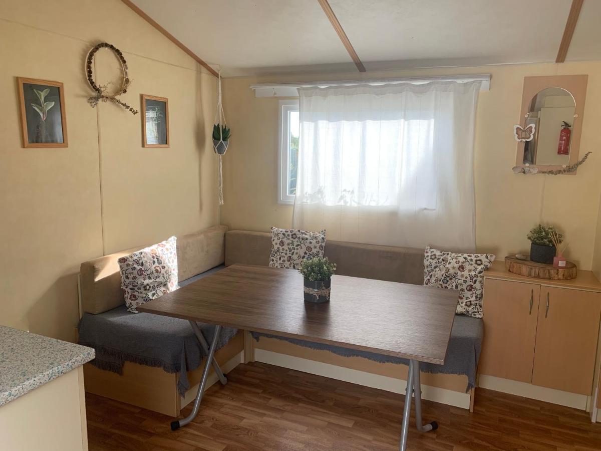Nice Little House Apartment Барселона Екстериор снимка